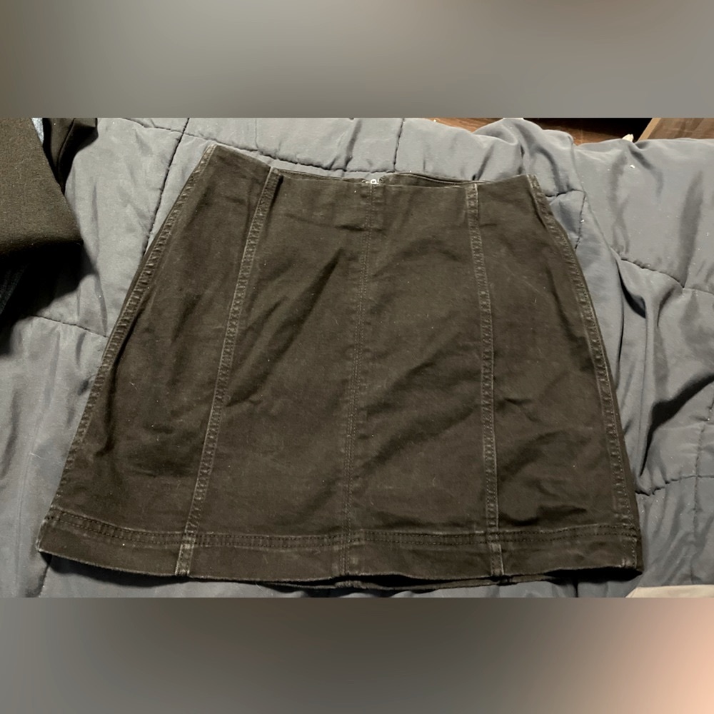 Black jean skirt size 6.